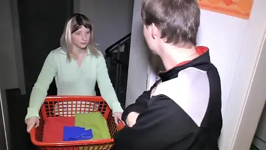 Junges paar muschi ficken, muschi lecken ... Sex zu hause