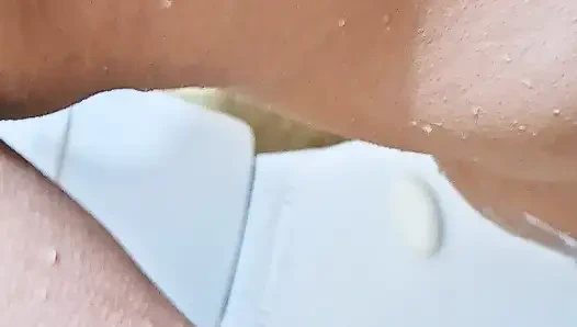 Basah Ngintip Kakak Ipar Mandi Pasrah Di Entot