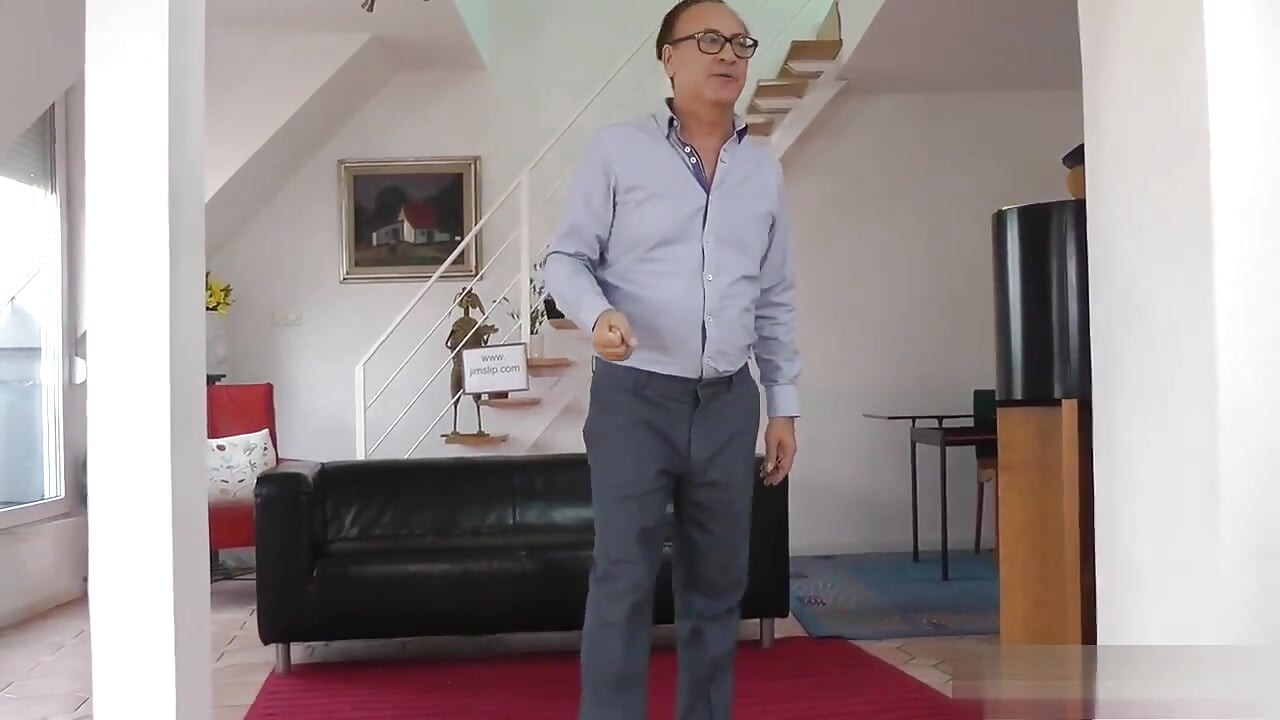 Julie skyhigh sama pria tua... Sugar baby telah menemukan sugar daddy-nya