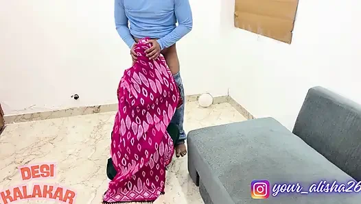 Alisha iş arşivindeydi ve ev sahibi tarafından sikildi