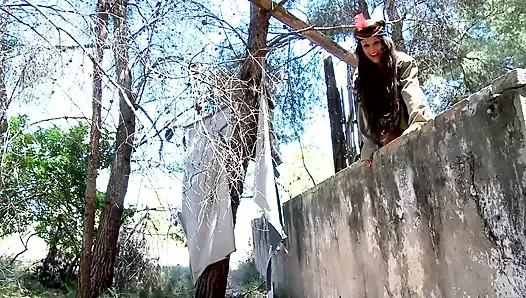 susi outdoor casting with double penetration