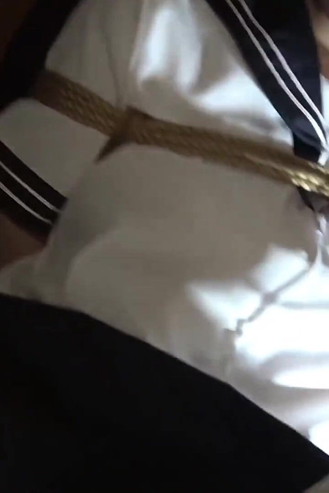 Hentai napaljene azijske kurve 020