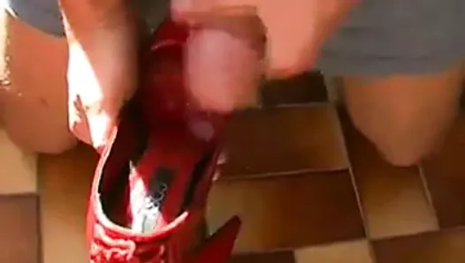 Shoejob, escarpins rouges sexy ...
