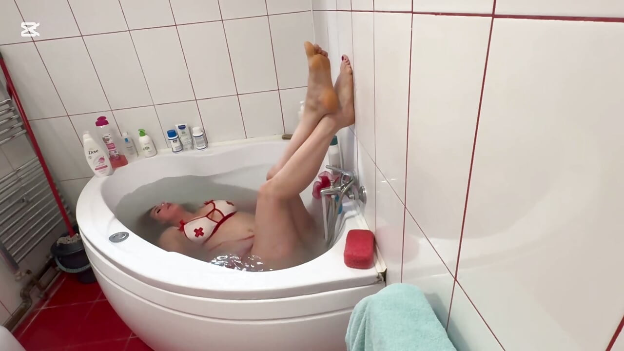 Zadržuji dech pod vodou, zatímco se udělám