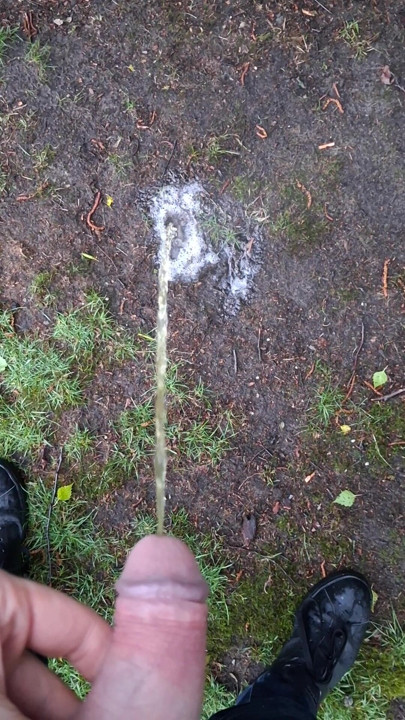 My pissing in garden