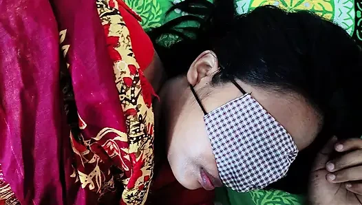 Шаловливая мачеха знает, как удовлетворить своего пасынка Дези Сари носить мачеху трах XXX