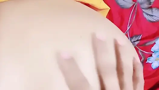 Marathi, die mollige mutter sarada wird von ihrem stiefsohn gefickt und macht sie zu einer schlampe und fickt ihre muschi