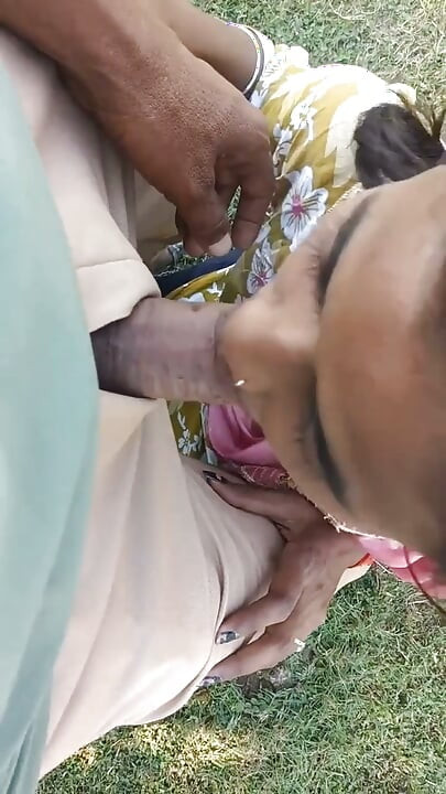 Pura Pani Muhnh Main Nikal Diya Oral Sex Desi