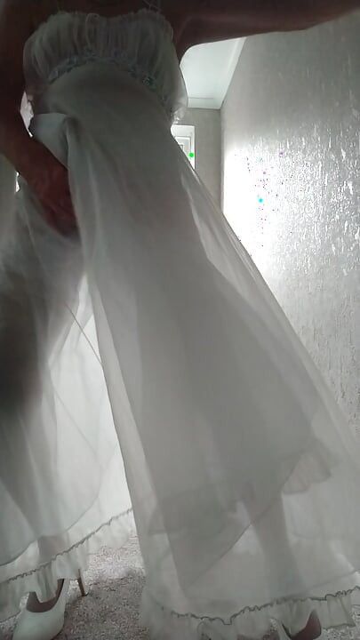 I love this sexy nightdress