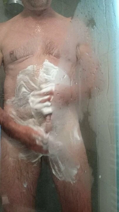 Mac take a shower