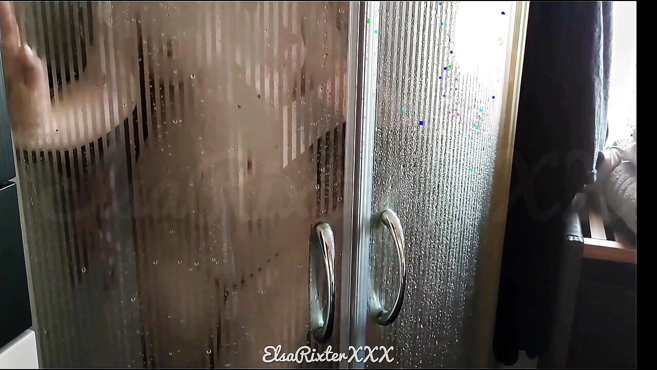 Having some playful fun in the shower with one of my lovers ElsaRixterXXX