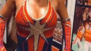 WWE-ラナ別名cjペリー・キャプテン・マーベル・ギア、2020ロイヤルr