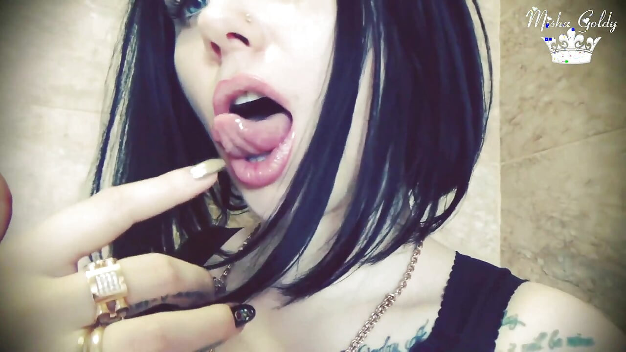 My lipsticks make you cum