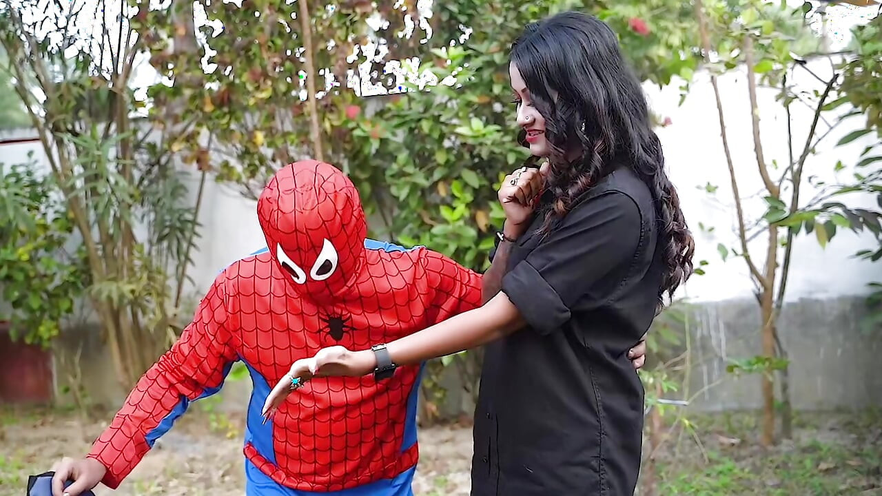 Sudipa ko spider man ne jabbar dasti ghori bna kar pel diya