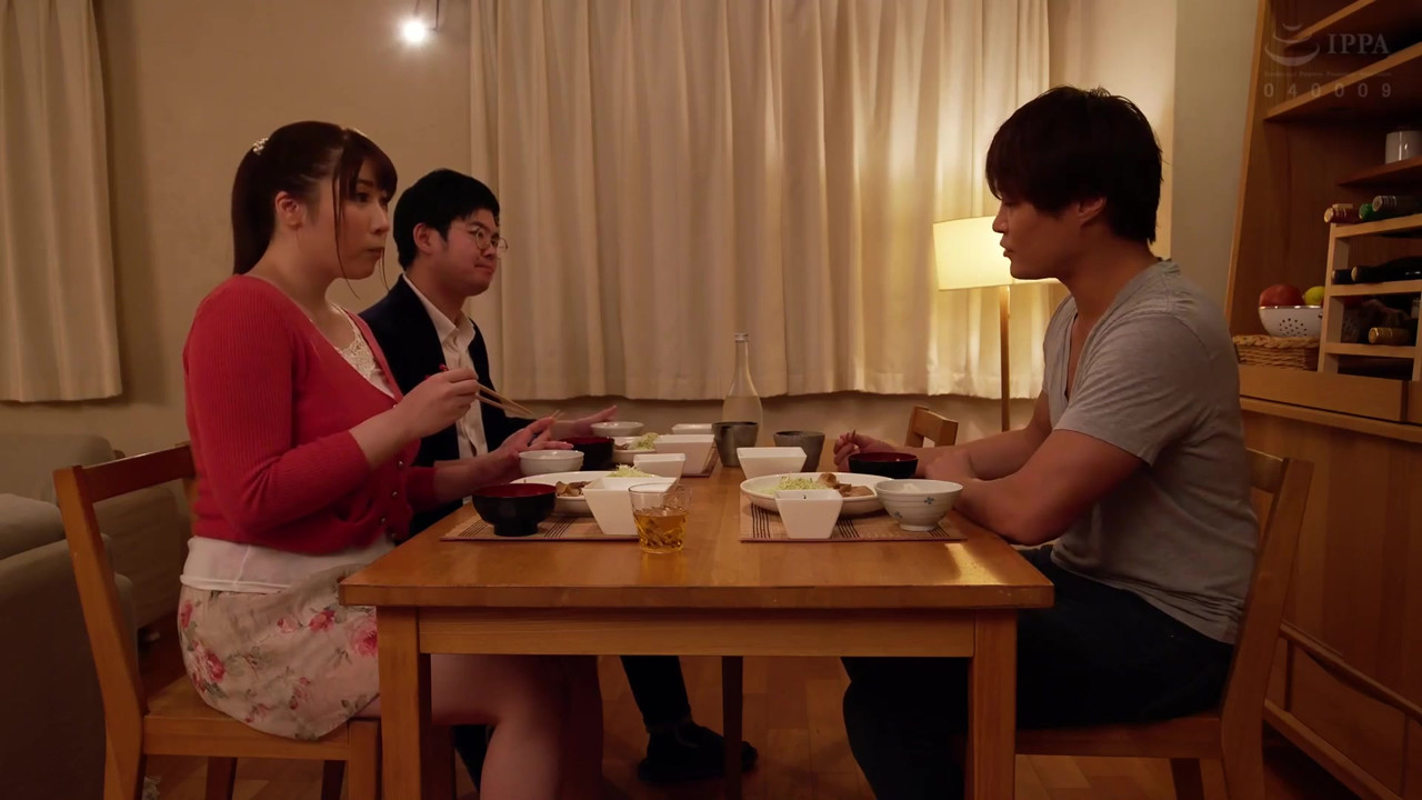 隣人のエステ師に性感開発され寝取られてしまったうちのJカップ美爆乳むっちり潮吹き妻