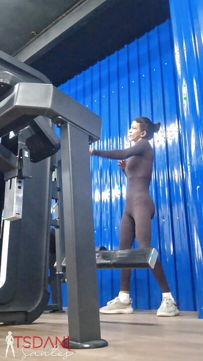 Spor salonunda solo oynadım, eğer sen de seviyorsan, ben de gerçekten çok keyif aldım.
