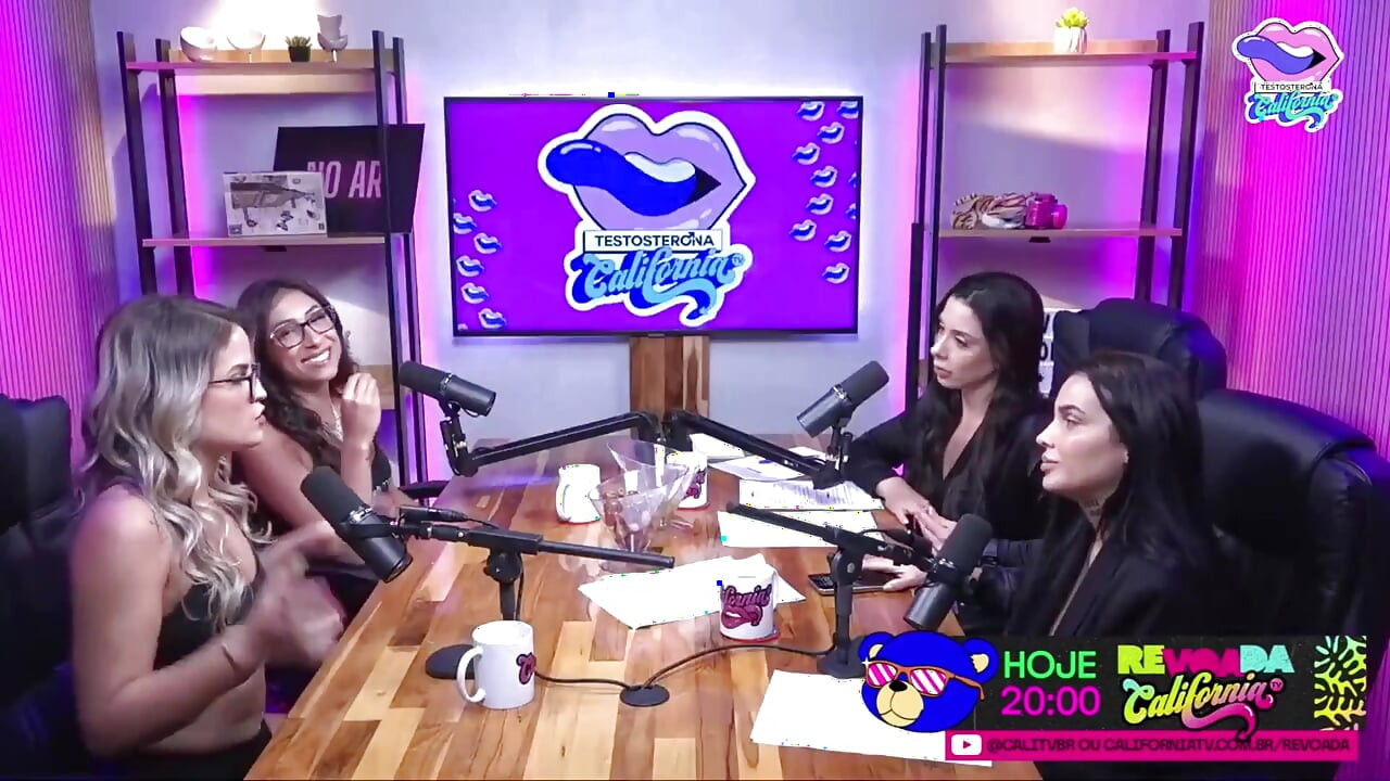 Dos Bellezas En Un Show De Conversación Sucia - Bruna Carlos Y Luciana Picchi