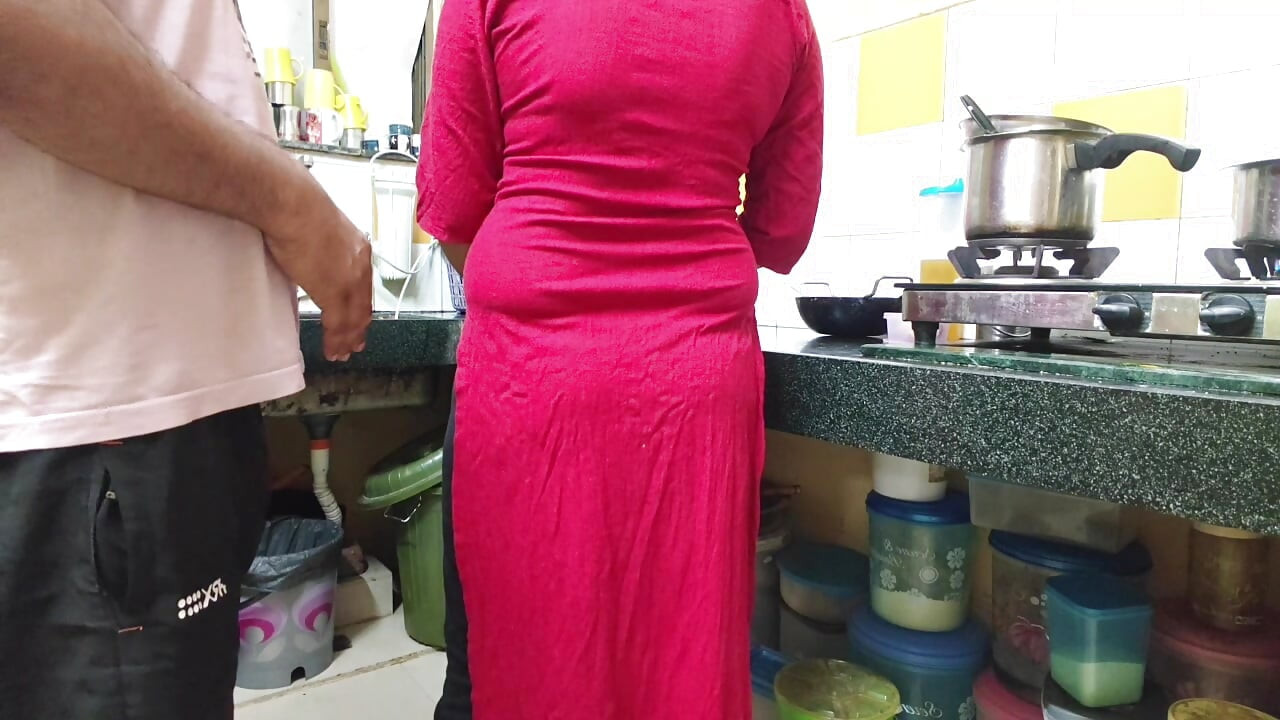 Bhabhi Ko Khana Banane Nhi Diya Devar Ji Ne Kichen Mai Hi Choda