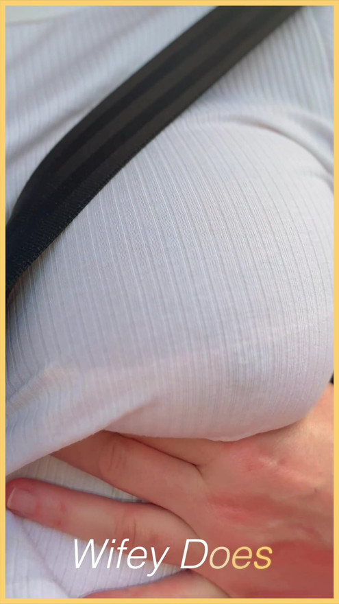 Wifey is a public exhibitionist