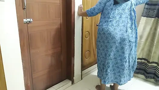 Ibu tiri mesir yang sange dientot sama orang asing