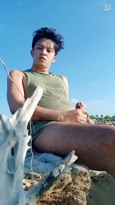 Asia Twink Beach Cum Adventure | Clip 1