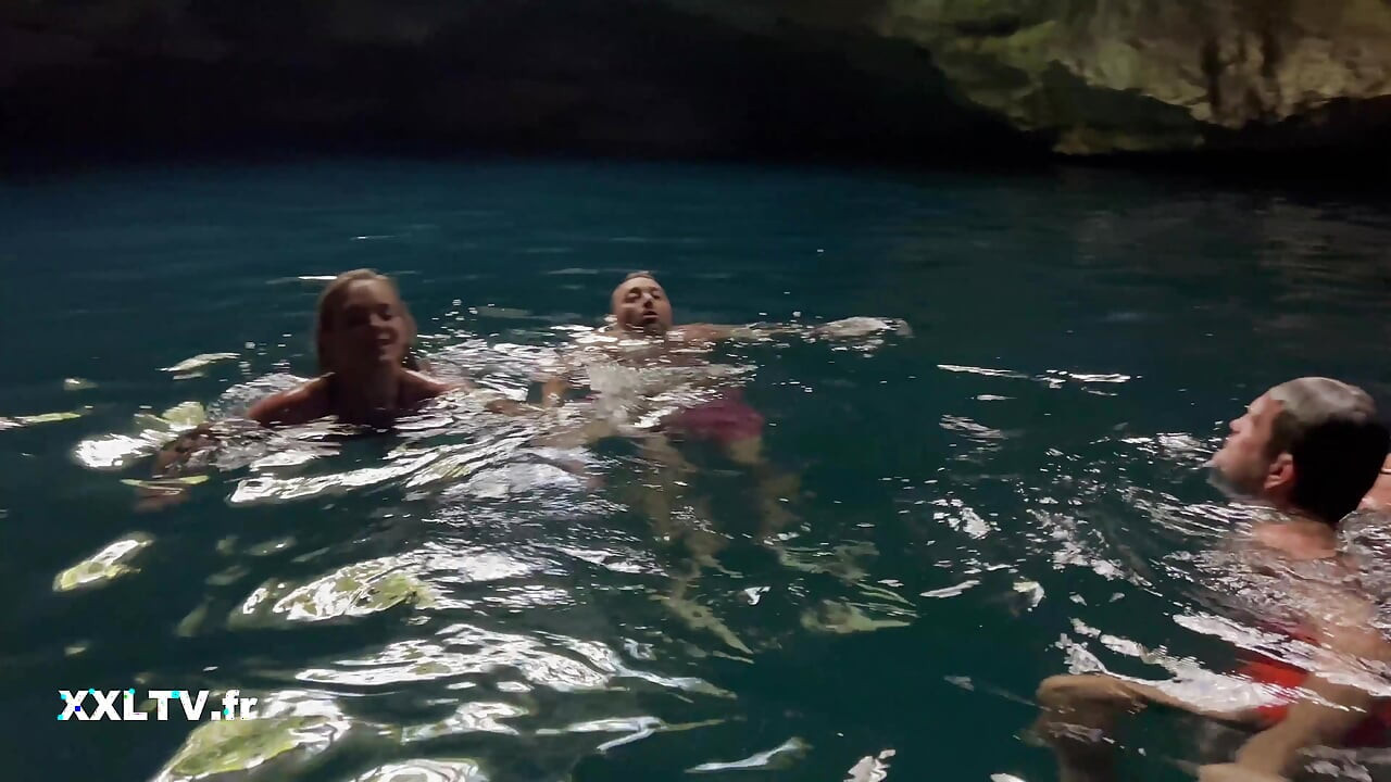 Foursome with Rebecca Volpetti and Tiffany Leiddi in Mexico