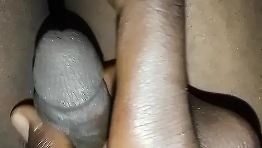 Evde mastürbasyon tek başına ve ateşli