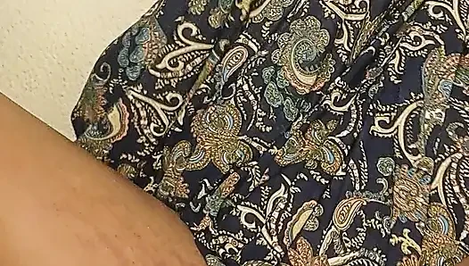 Arabian mom trying to squirt in her bedroom