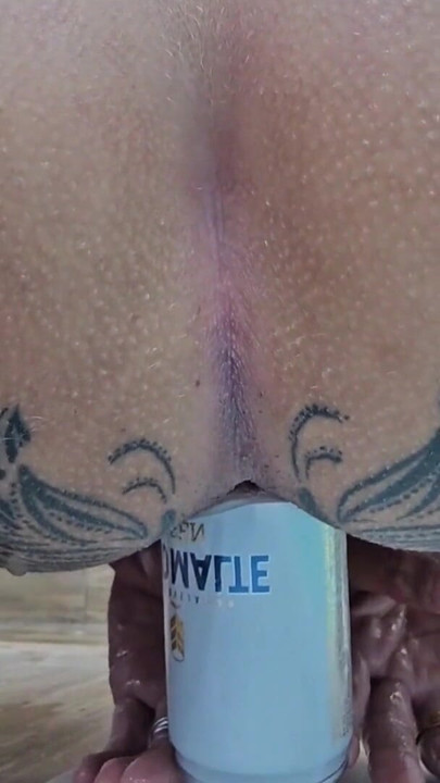 BRAVE GIRL PUTS A CAN IN TIGHT PUSSY | Clip 3
