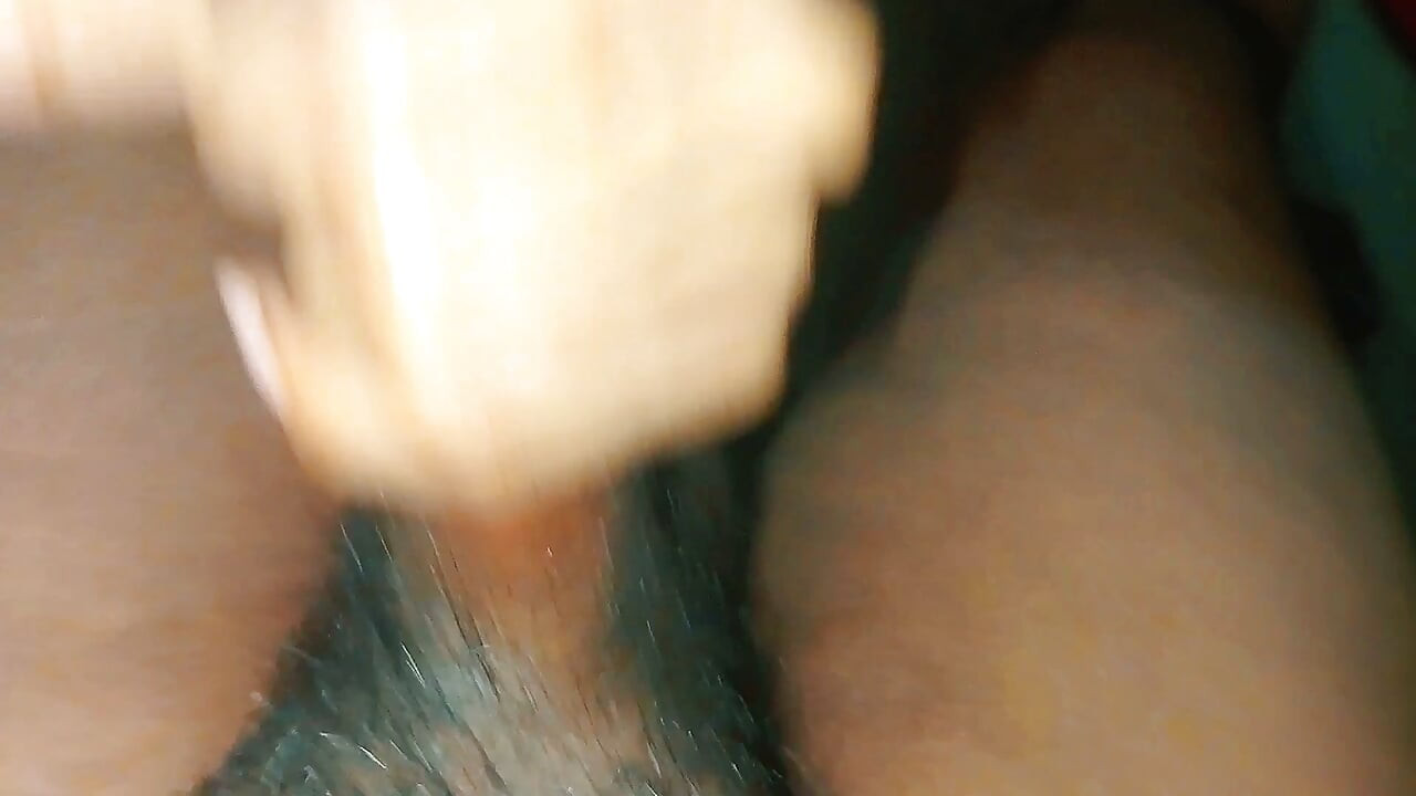 girlfriend masturbated me and made me ejaculate.
