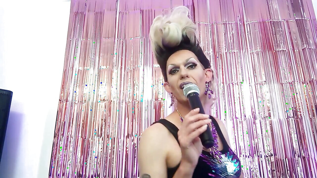 Capa da travesti doce