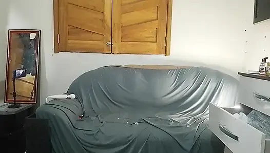 Kleine schlampe wirklich liebt es zu ficken und ist nicht zufrieden mit ihrem mann, der zu hause hat und ihre muschi anderen männern geben wird