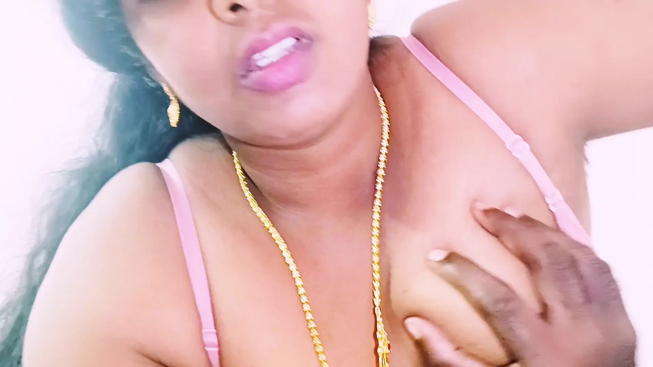 德西继父和继女真正的自制性爱. 泰卢固肮脏的谈话.