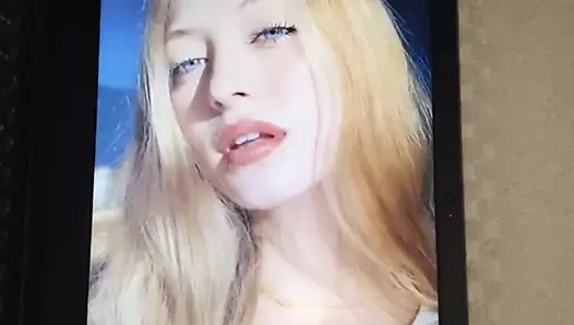 Sophia diamond boşalma anısına