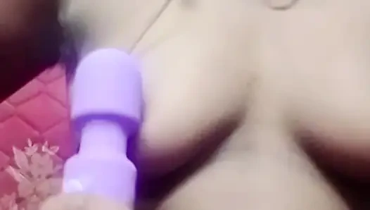 Hintli Hintli tamil evli kadın renu çıplak canlı çağrı vibratör göğüsleri amcığı azdırıyor büyük göt ateşli sesi açıyor! Renuraj