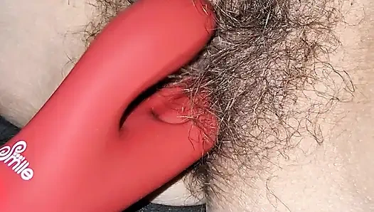 Новая игрушка, волосатая киска