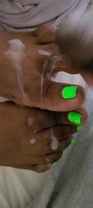 Cream On Bright Green Ebony Toes And Feet