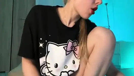 Jucielussie dildo emiyor ve seksi domaltmalı