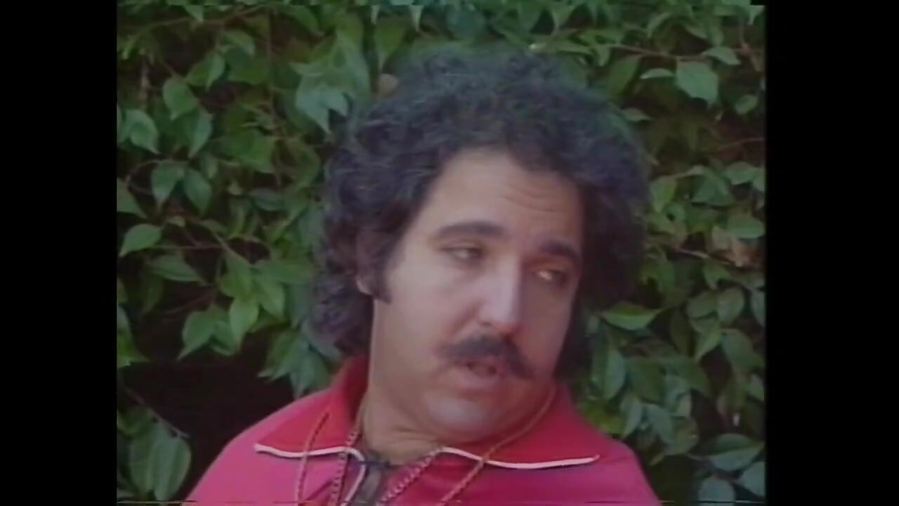 समुद्र तट पर गर्म बकवास!