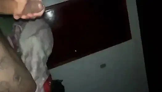 Amunet mengisap dan menunggangi menyamping!! Enak bang1