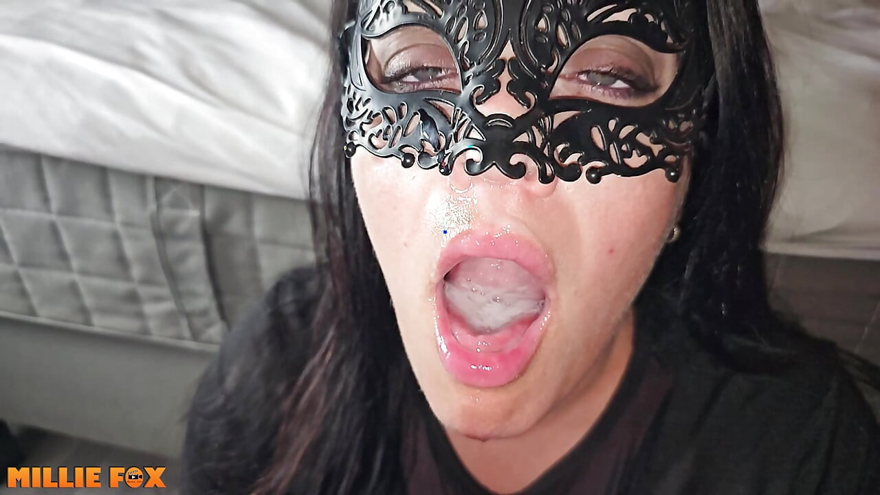 Yutmuş olduğum en büyük döllerin döl yutma derleme videosu (şimdiye kadar) - millie fox