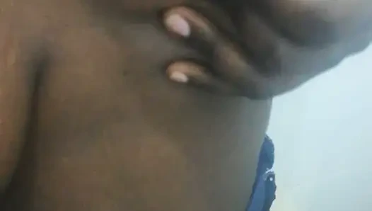 Solo olgunlaşma zenci Afrikalı tanrıça ev yapımı evde yalnız eski sevgili