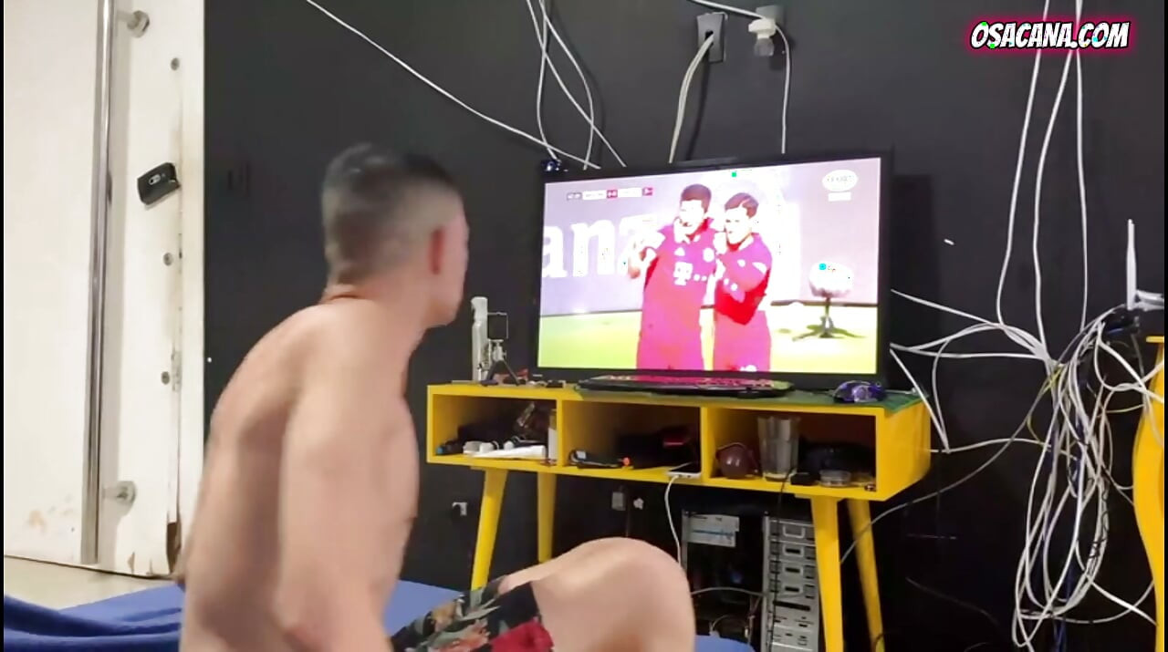 Día de juego me follo a mi novia