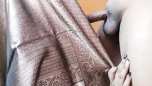 Hot Indian Bahu ki Chikni Chut me Father-in-law ne apna mota lauda dal ke chut ka bhosda bana diya
