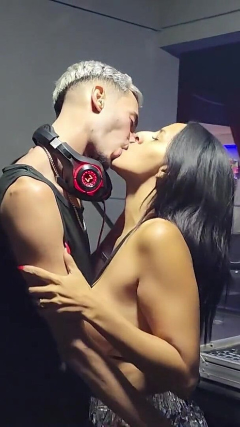 Naughty milf gave hot to the brand new DJ | Clip 1