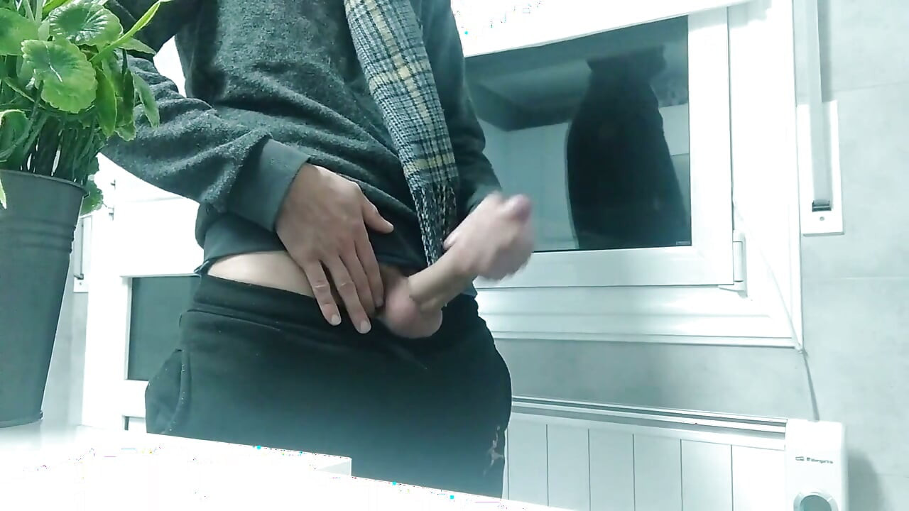 Big Cock Guy with His Scarf, He Is Cold and He Jerks off and Cums to Get Warm