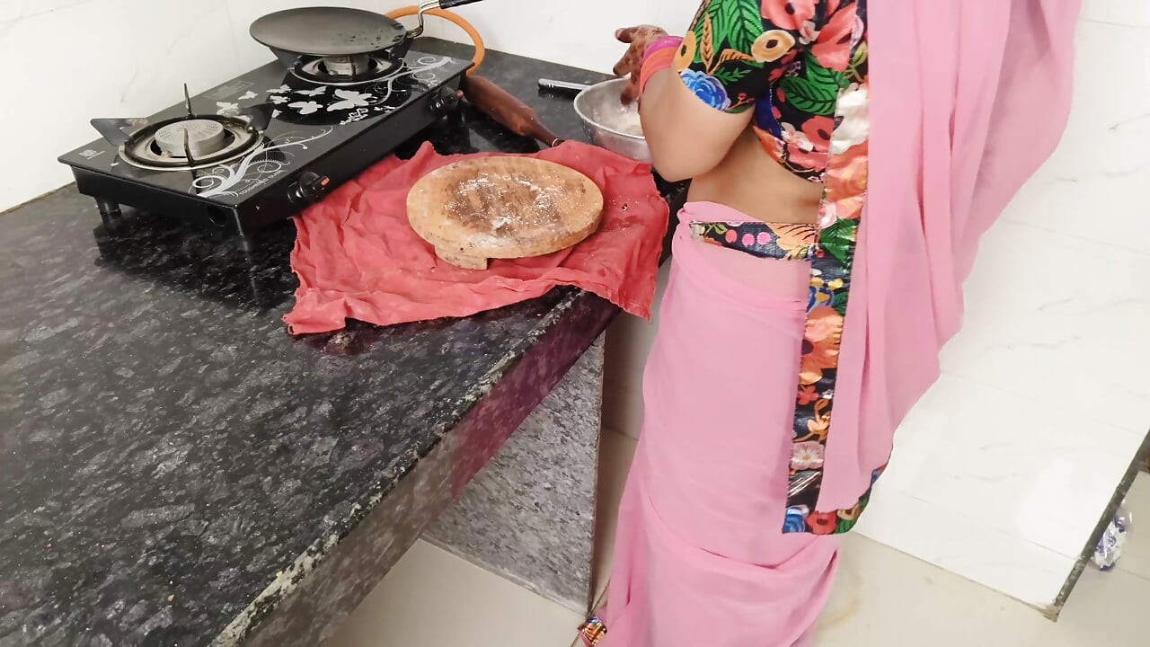 Aaj bhabhi ki kichin me karte bawkt ki bhabhi ki jabarjast chudayi
