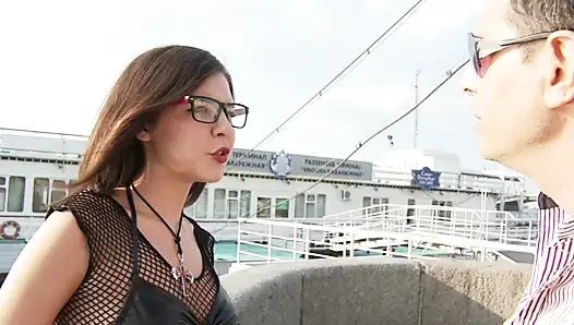 Хеннесси: Трахни меня очень сильно и возьми мою задницу