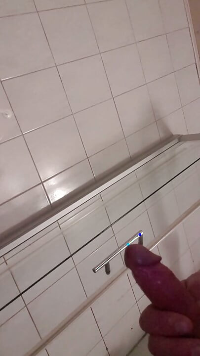 Fucking, sprøjtning og tisseri på samme tid
