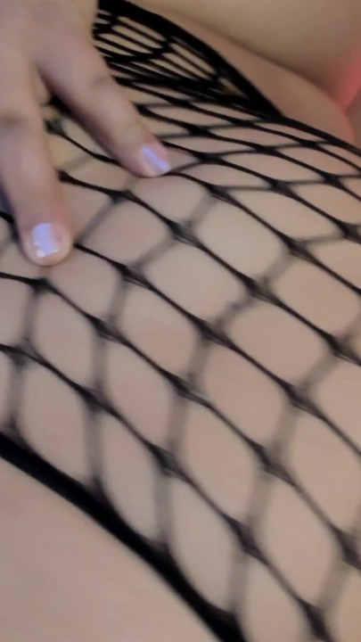 SEXY CHUBBY GETS NAKED AND INVITES YOU TO FUCK HER!